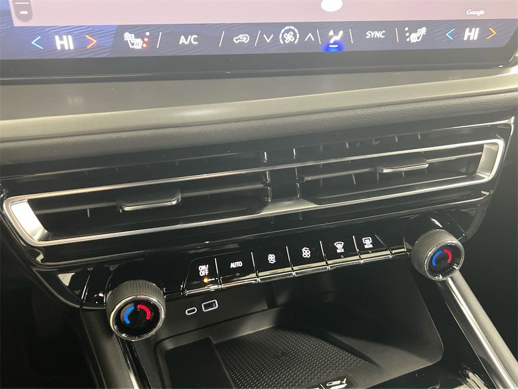 New 2026 Chevrolet Traverse LT w/ Driver Confidence Package image 16