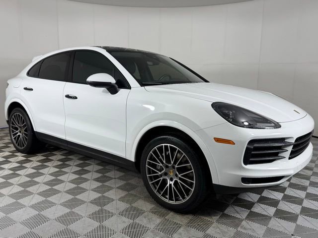 Used 2023 Porsche Cayenne Platinum Edition image 9