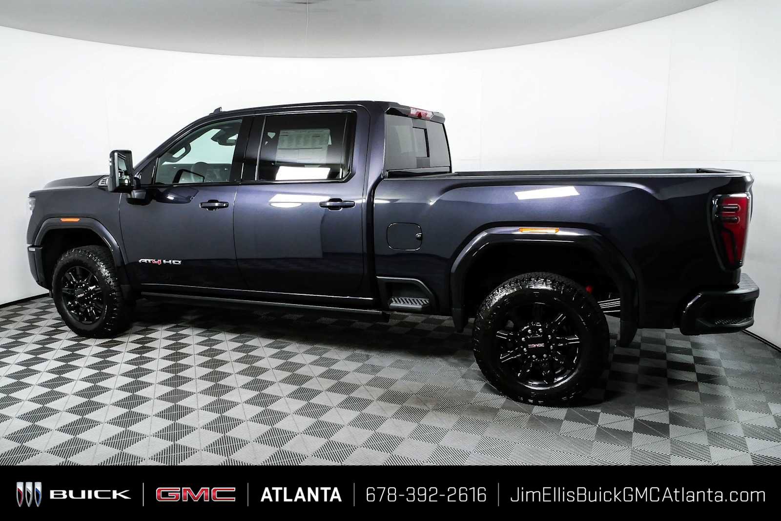 New 2026 GMC Sierra 2500 AT4 w/ AT4 Premium Plus Package AWD/4WD image 31