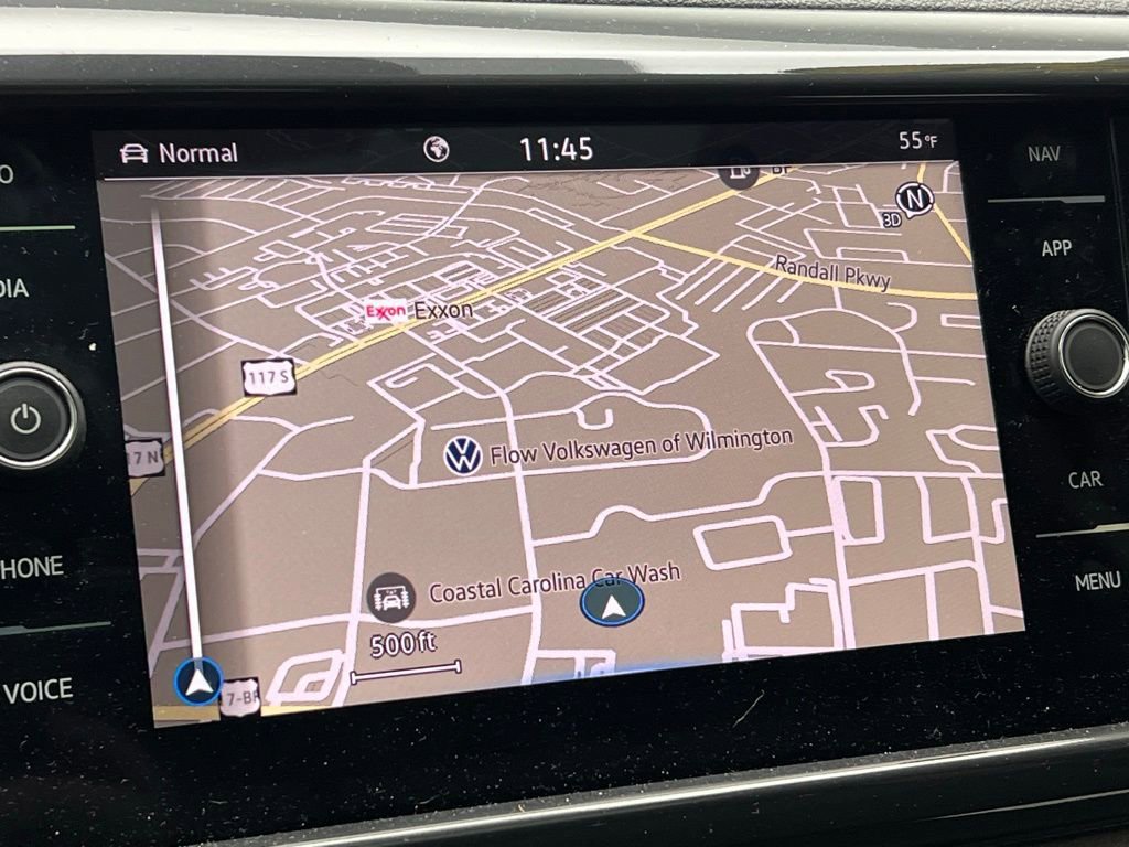 Used 2024 Volkswagen Taos SEL image 12