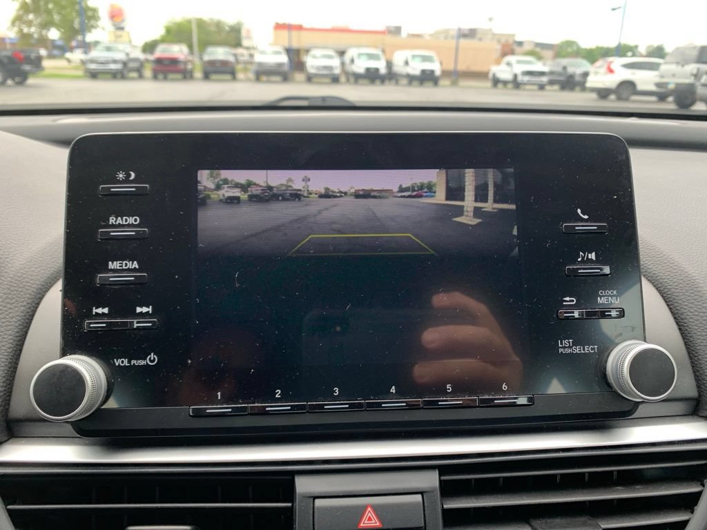 Used 2020 Honda Accord LX image 40