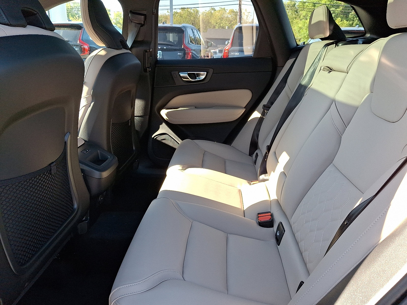 New 2026 Volvo XC60 B5 Plus w/ Protection Package Premier image 5