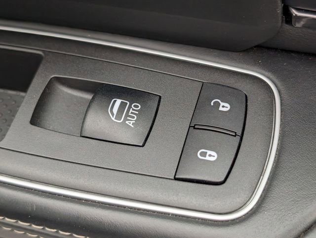 Used 2022 RAM 2500 Limited image 34