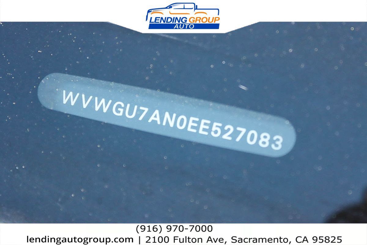 Used 2014 Volkswagen CC Executive image 22