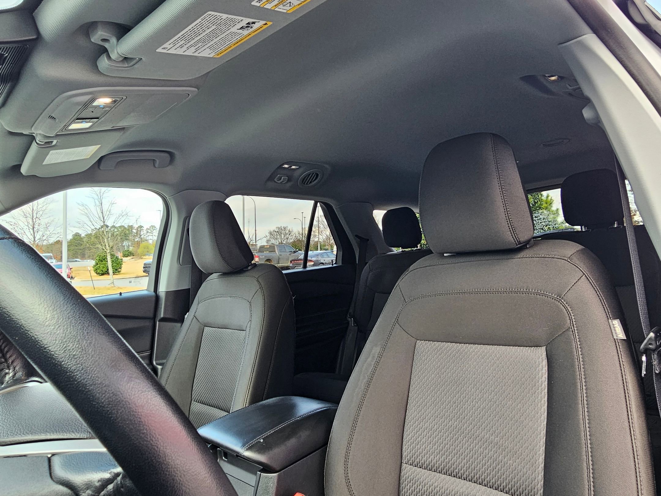 Used 2022 Ford Explorer XLT image 21