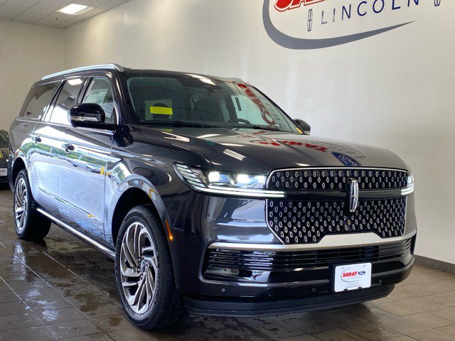 New 2027 Lincoln Navigator L Reserve AWD/4WD image 2