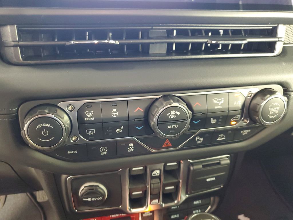 New 2026 Jeep Wrangler Unlimited Rubicon image 21