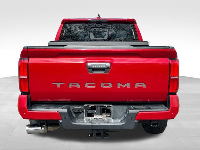 Used 2025 Toyota Tacoma Limited AWD/4WD image 5