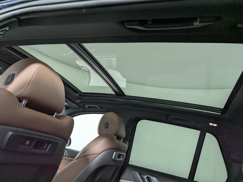 Certified 2023 BMW X5 xDrive40i w/ M Sport Package AWD/4WD image 15