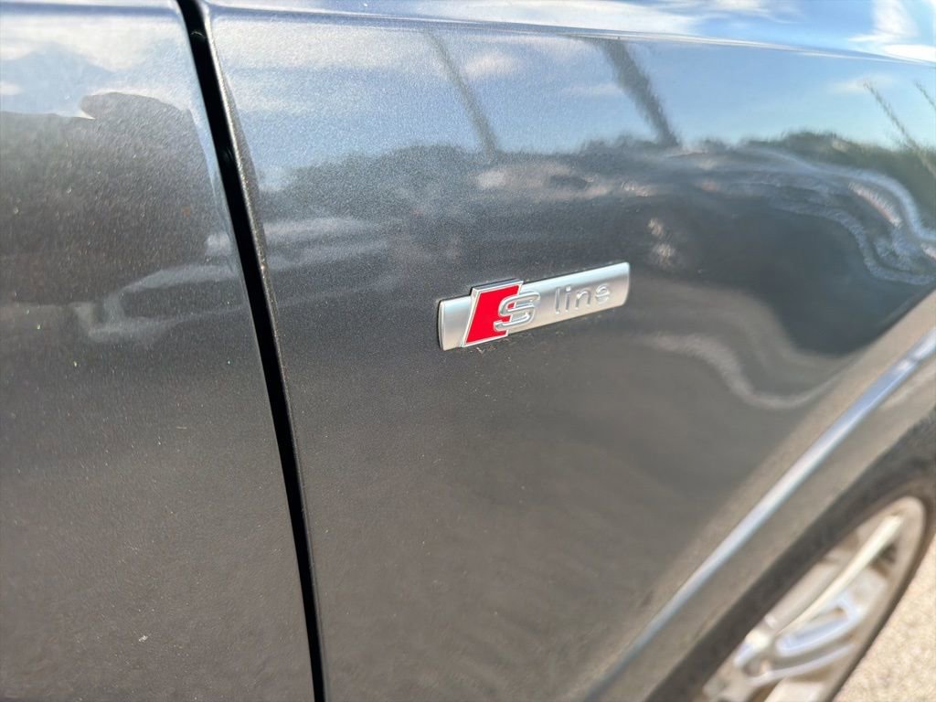 Used 2018 Audi Q3 2.0T Premium Plus w/ Premium Plus Package image 15