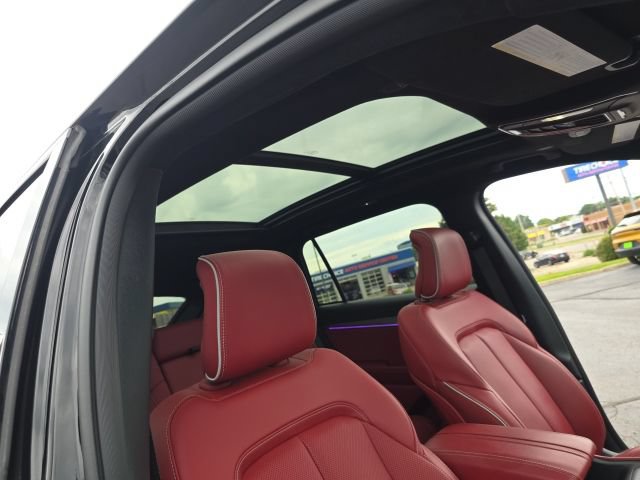Used 2024 Jeep Wagoneer Launch Edition AWD/4WD image 42