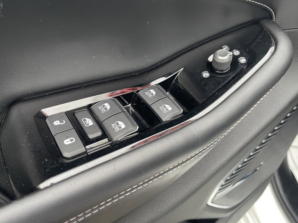 Used 2021 Jeep Grand Cherokee L Overland w/ Advanced Protech Group III image 29