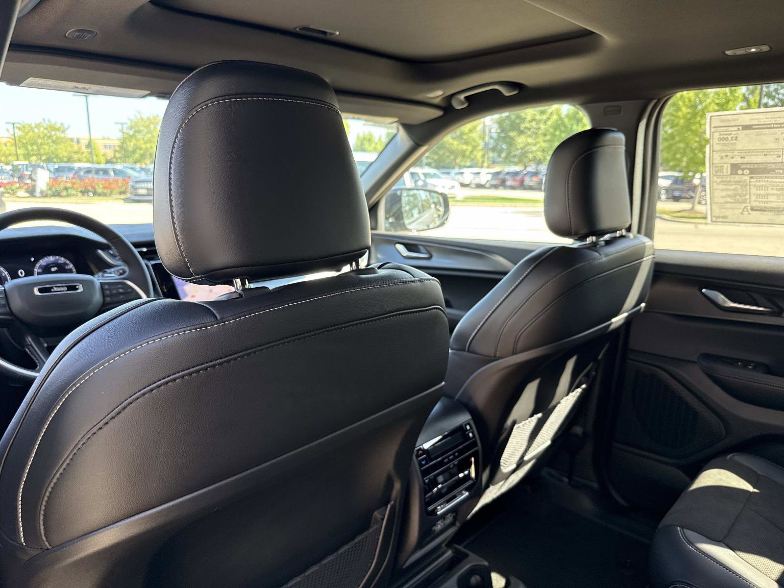New 2025 Jeep Grand Cherokee L Altitude image 15