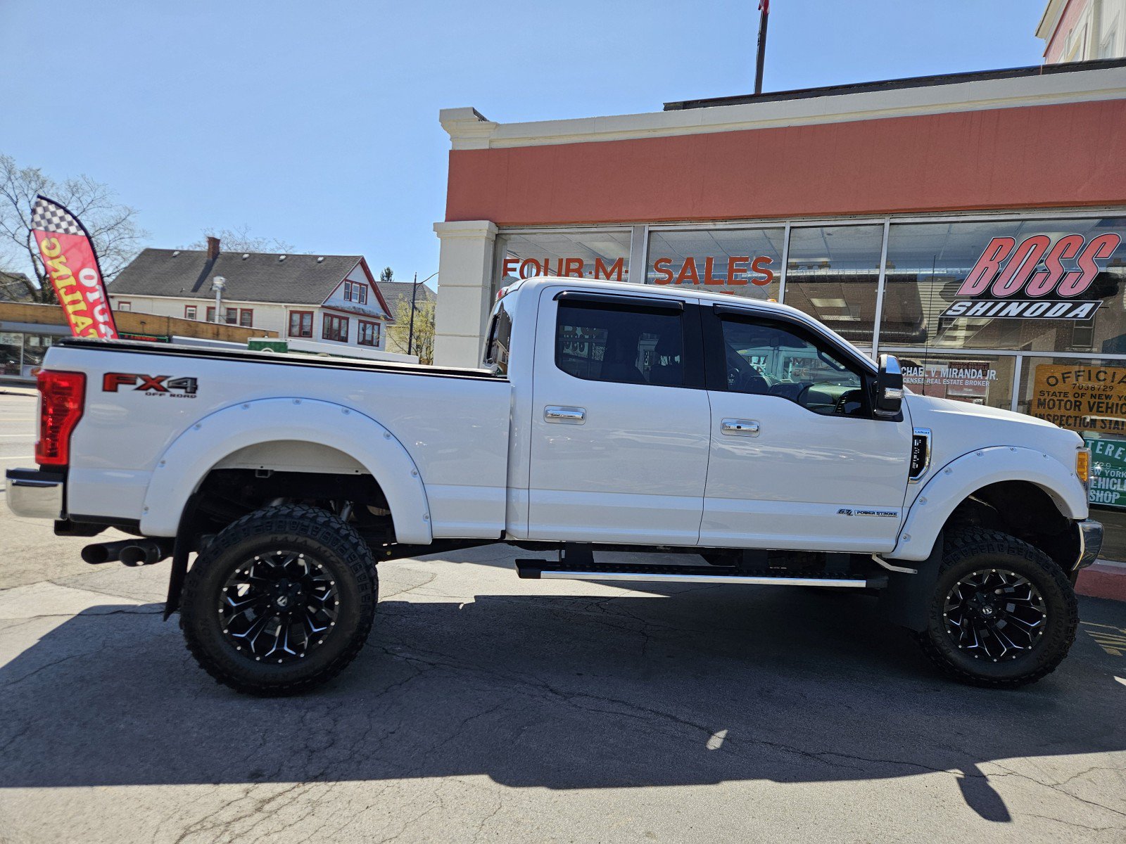 Used 2017 Ford F350 Lariat w/ Lariat Ultimate Package AWD/4WD image 10
