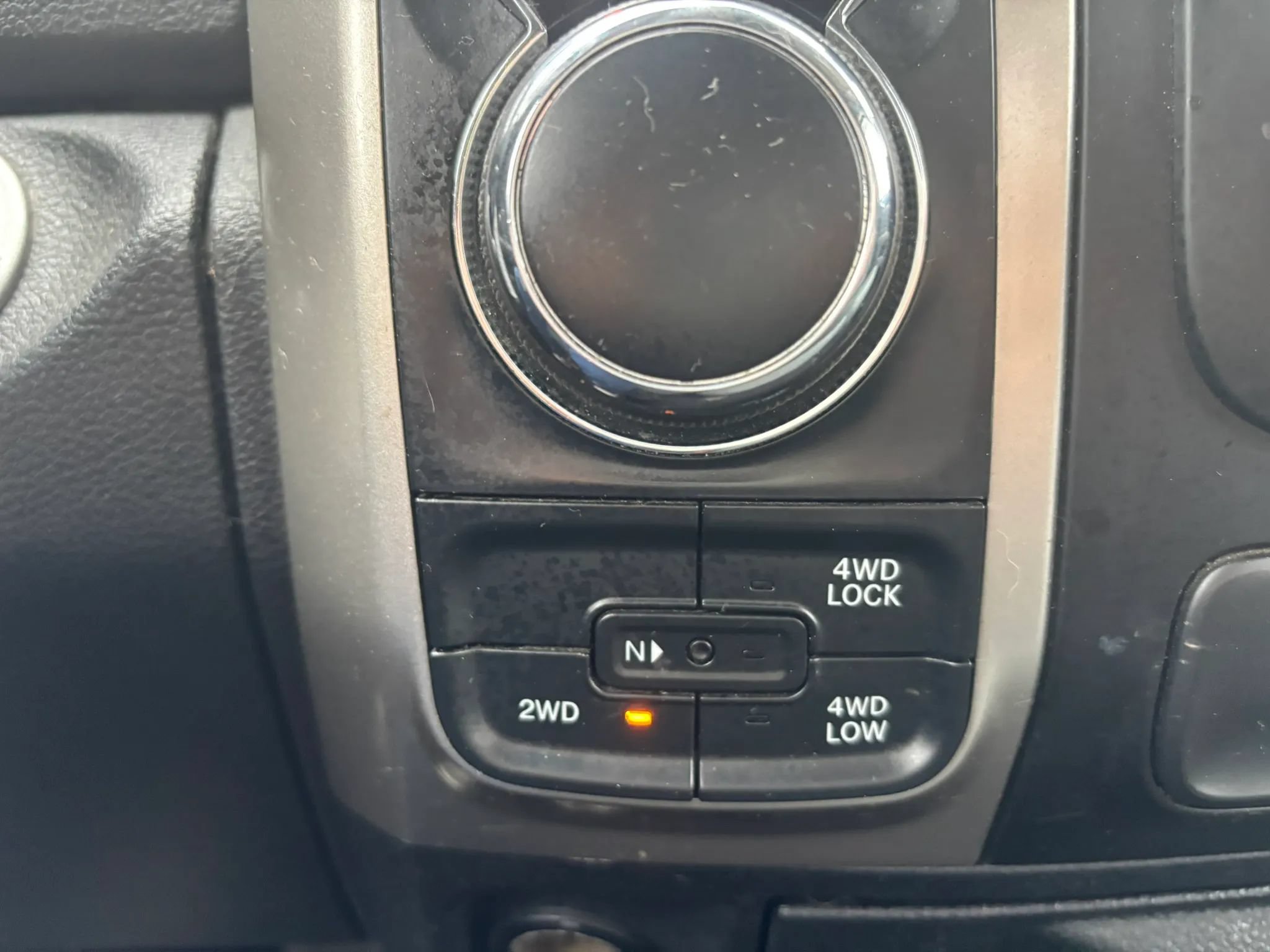 Used 2016 RAM 1500 Classic SLT AWD/4WD image 24