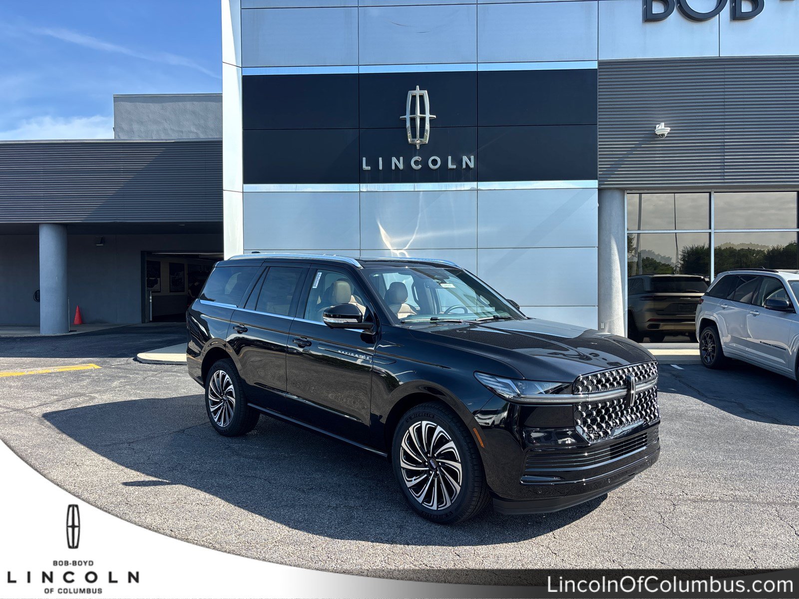 New 2027 Lincoln Navigator Black Label AWD/4WD video 1