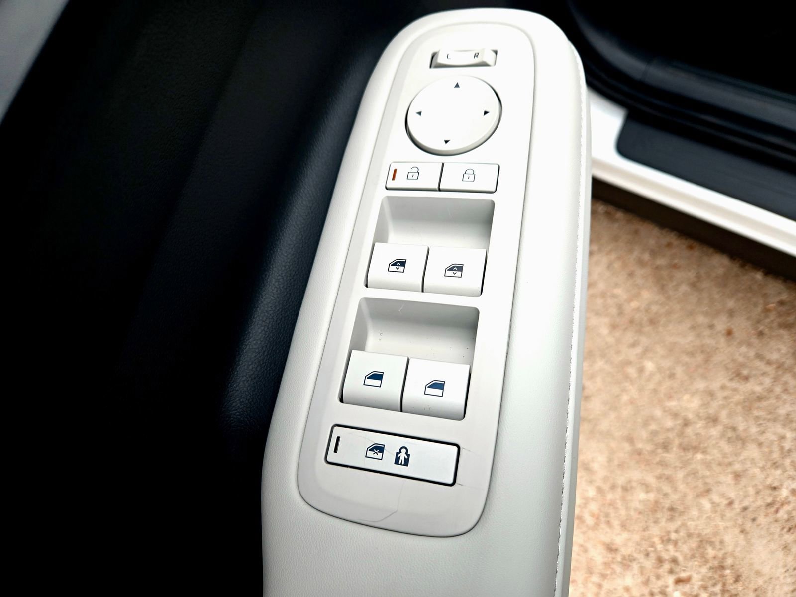 New 2026 Hyundai Santa Fe SEL FWD image 19