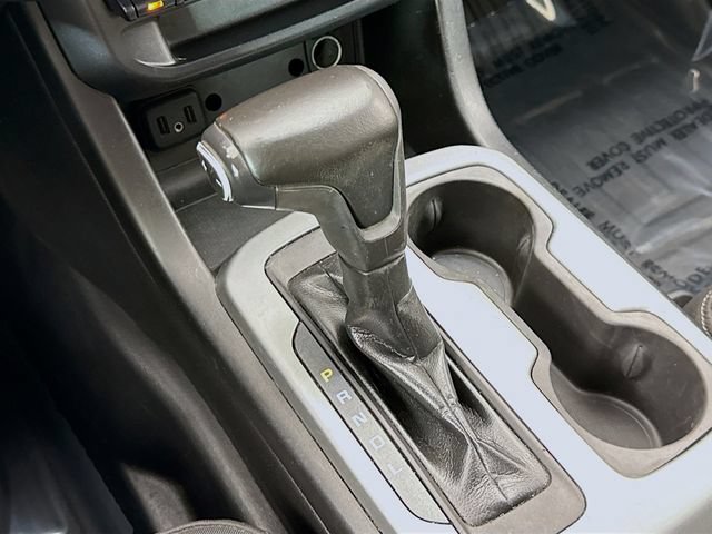 Used 2020 Chevrolet Colorado LT w/ Safety Package RWD image 17