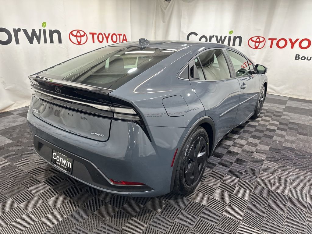 Used 2025 Toyota Prius Plug-In Hybrid image 7