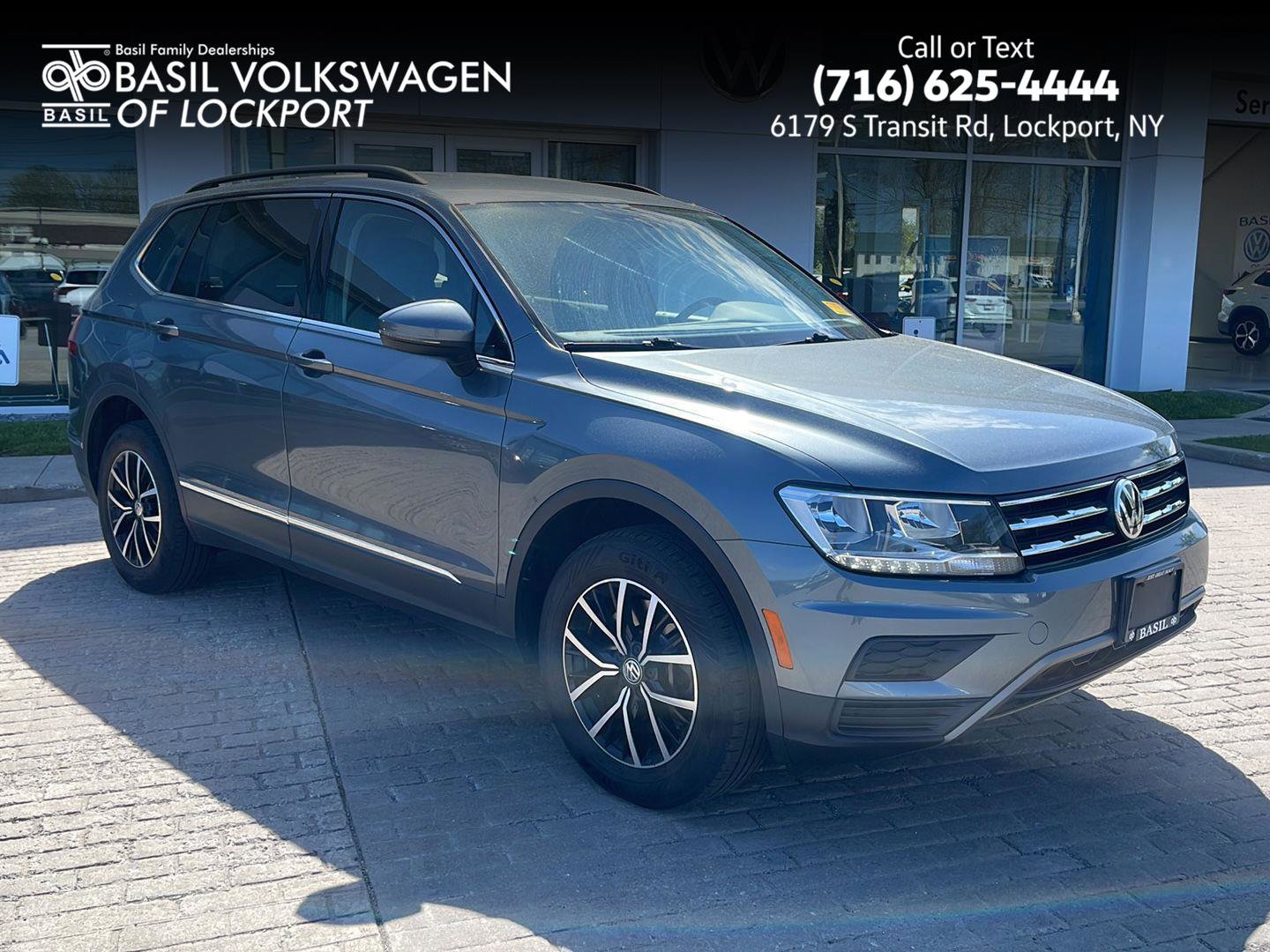 Used 2021 Volkswagen Tiguan SE AWD/4WD image 1