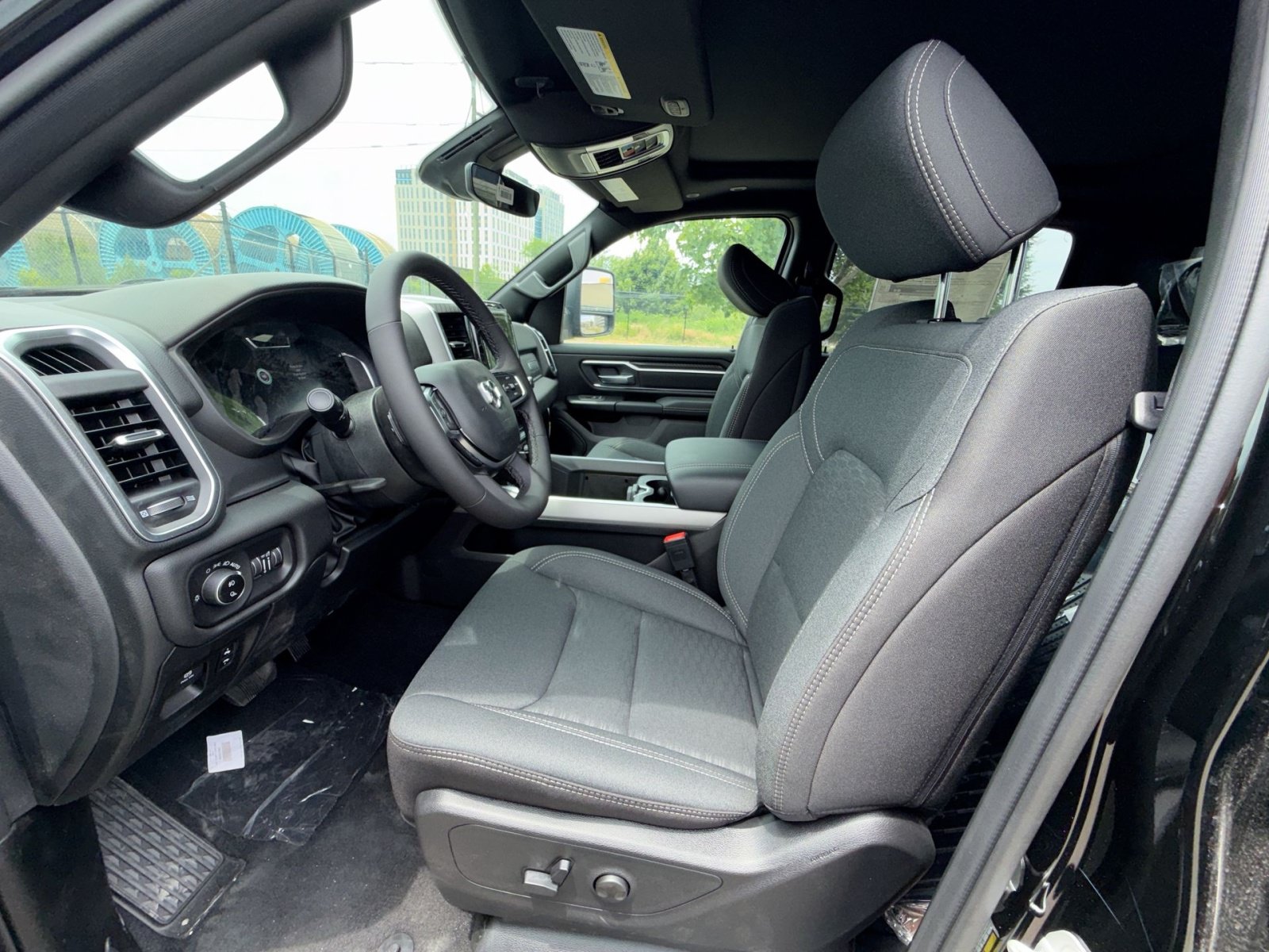 New 2026 RAM 1500 Big Horn AWD/4WD image 13