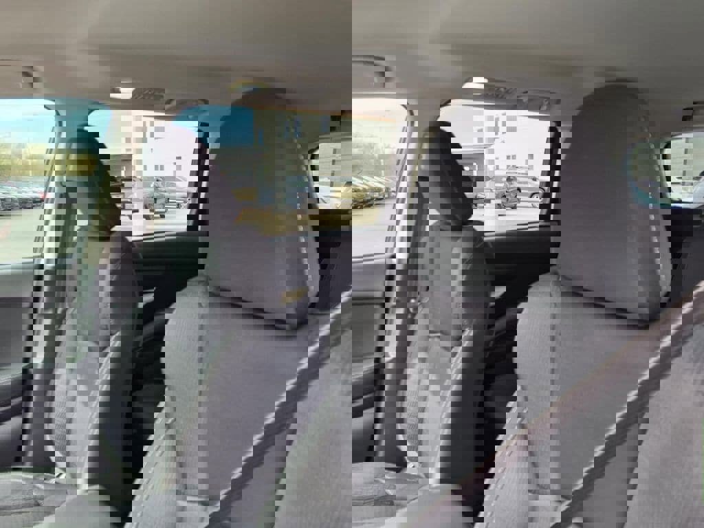 Used 2020 Subaru Ascent Premium w/ Convenience Package image 25