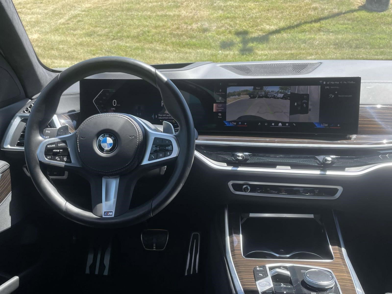 Used 2024 BMW X7 xDrive40i w/ M Sport Package AWD/4WD image 15
