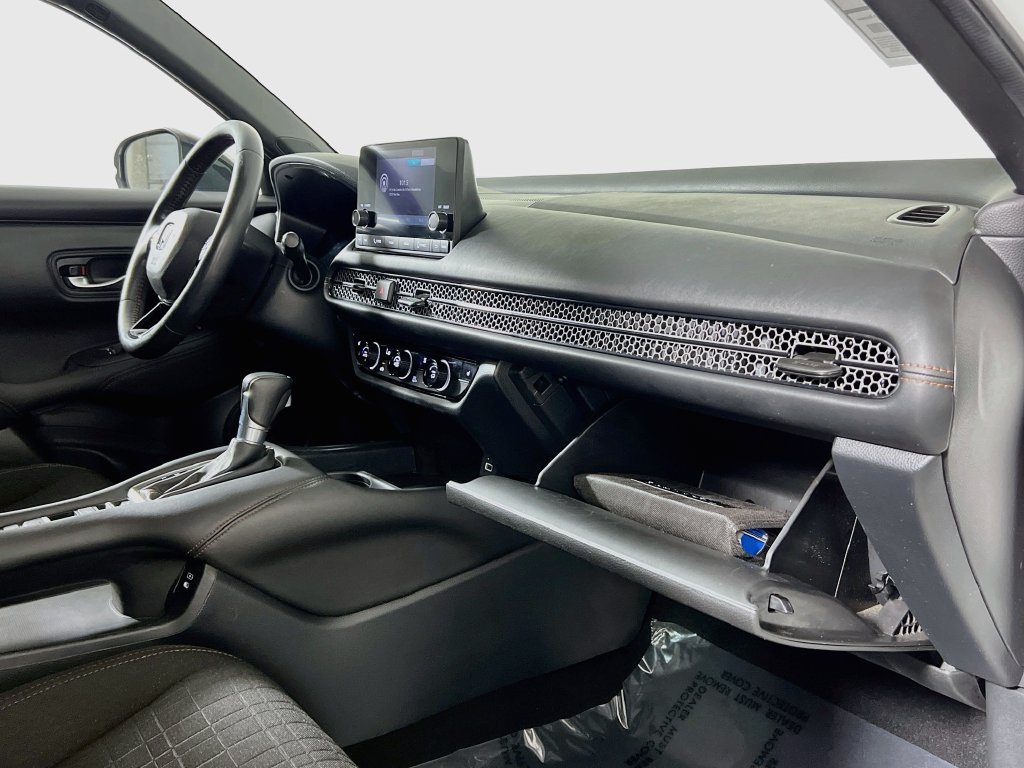 Used 2024 Honda HR-V Sport image 32