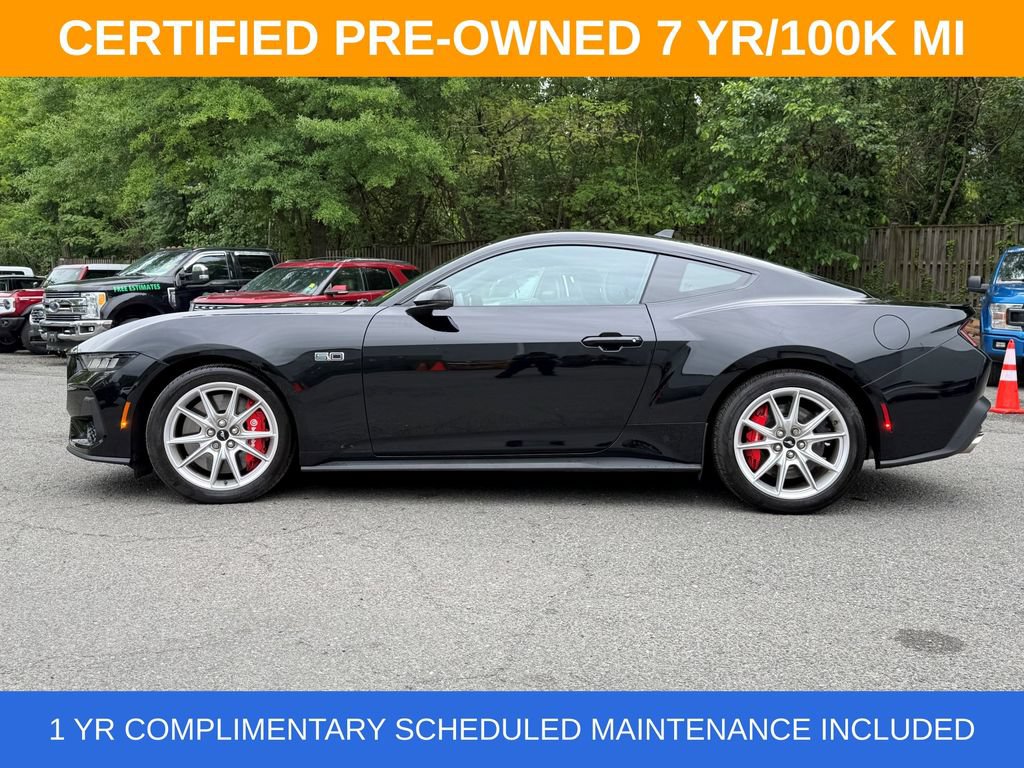 Used 2025 Ford Mustang GT Premium RWD image 3
