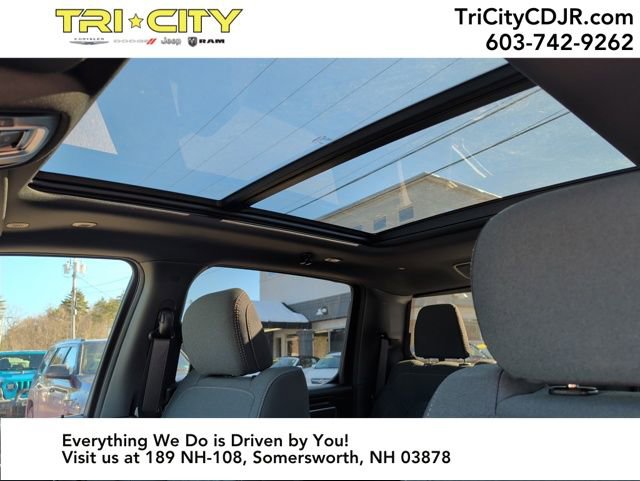 New 2026 RAM 1500 4x4 Crew Cab image 19