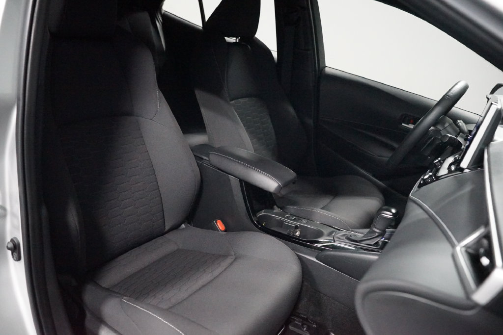 Certified 2023 Toyota Corolla SE w/ SE Premium Package FWD image 28