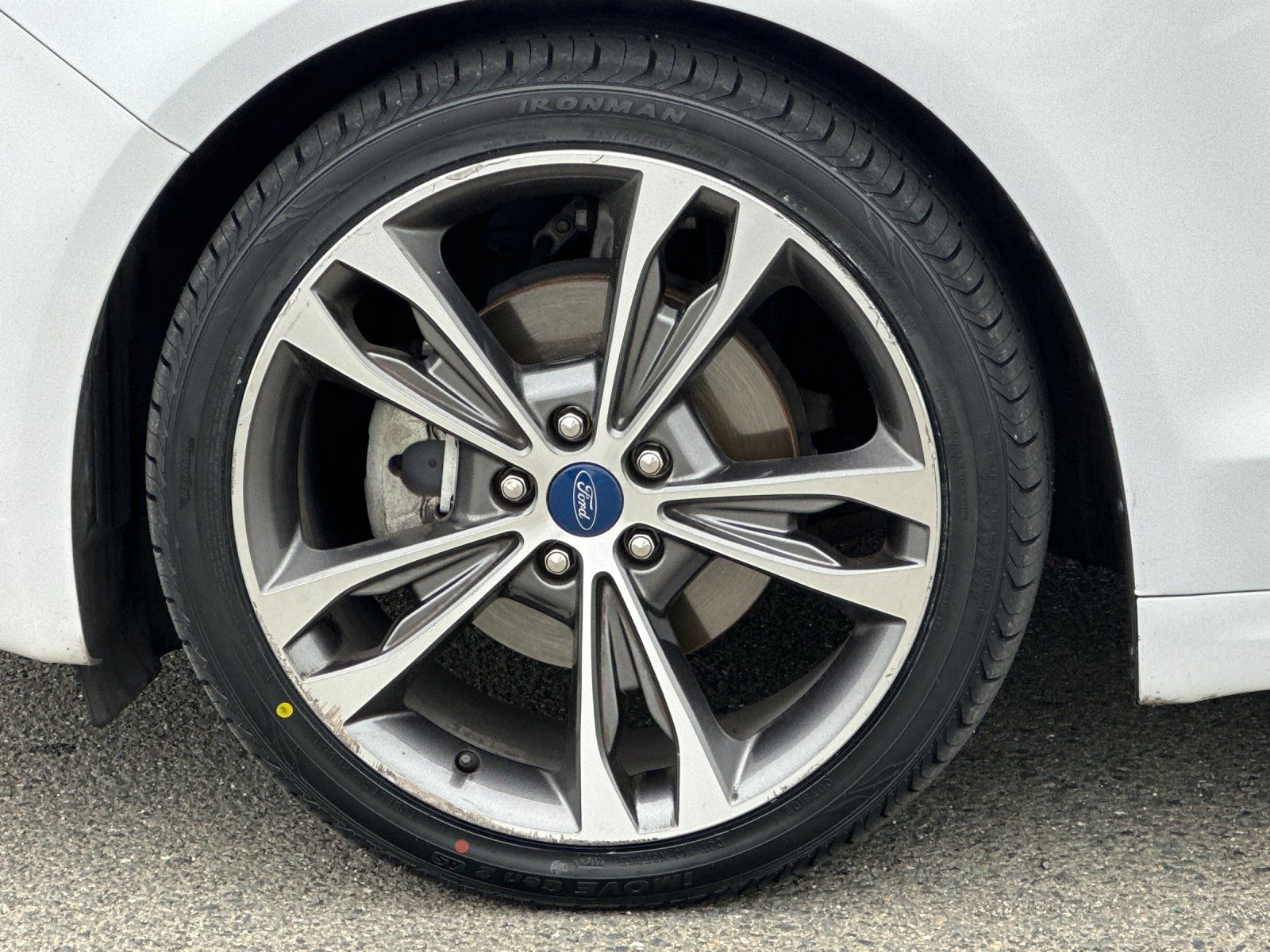 Used 2019 Ford Fusion Titanium image 32