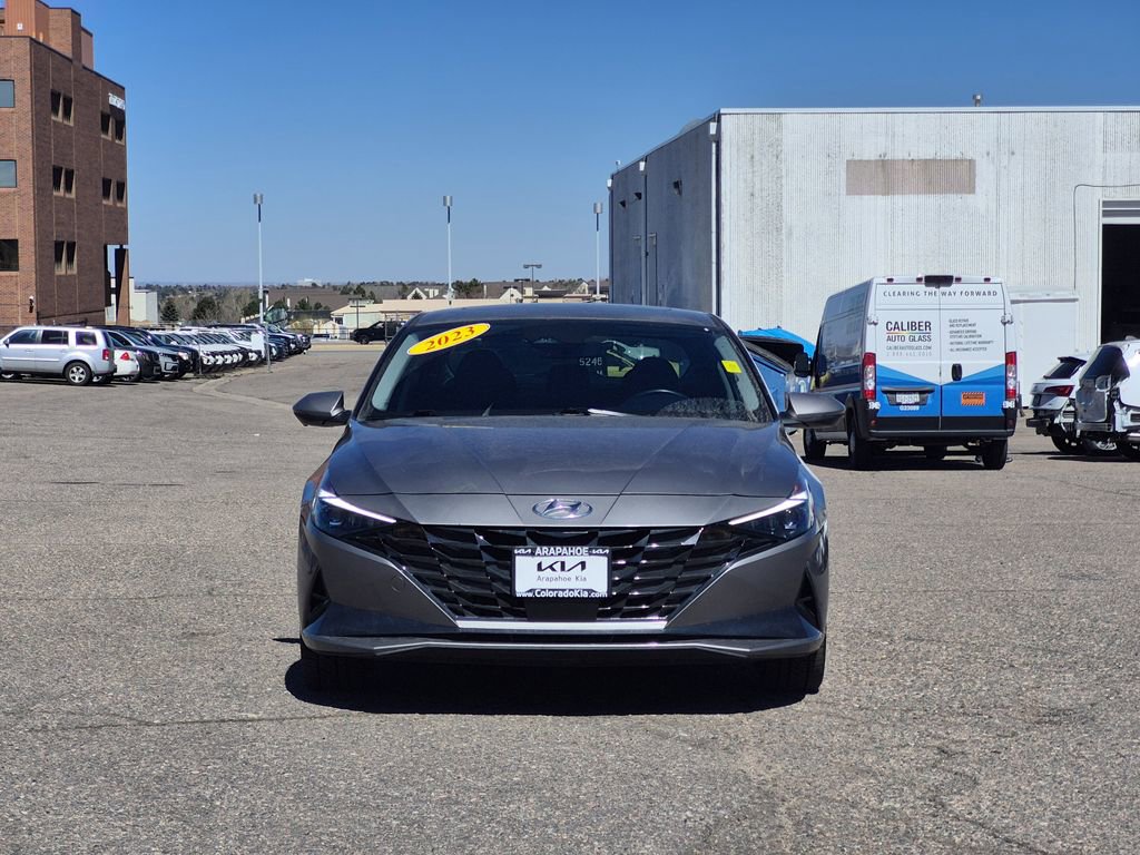 Used 2023 Hyundai Elantra Limited FWD image 3