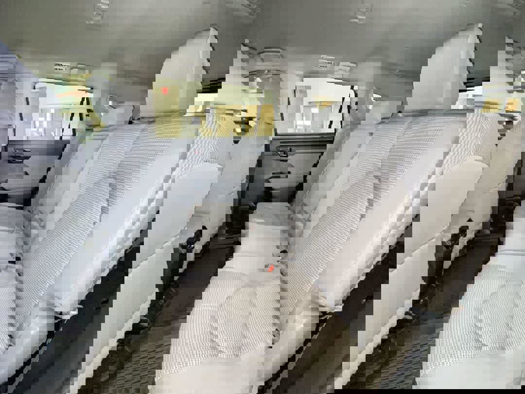 Used 2023 Toyota Highlander L image 23