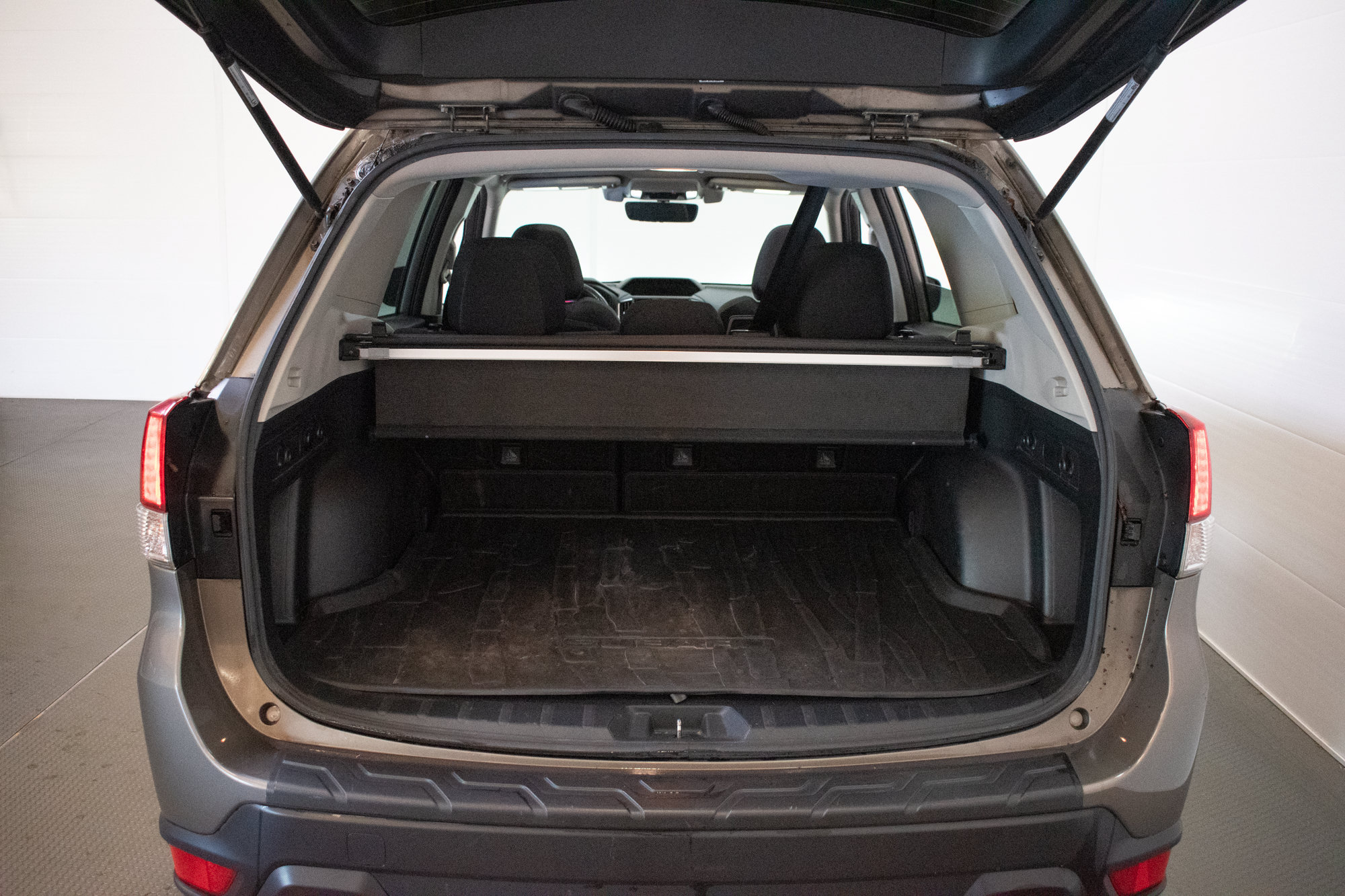 Used 2020 Subaru Forester Premium AWD/4WD image 23