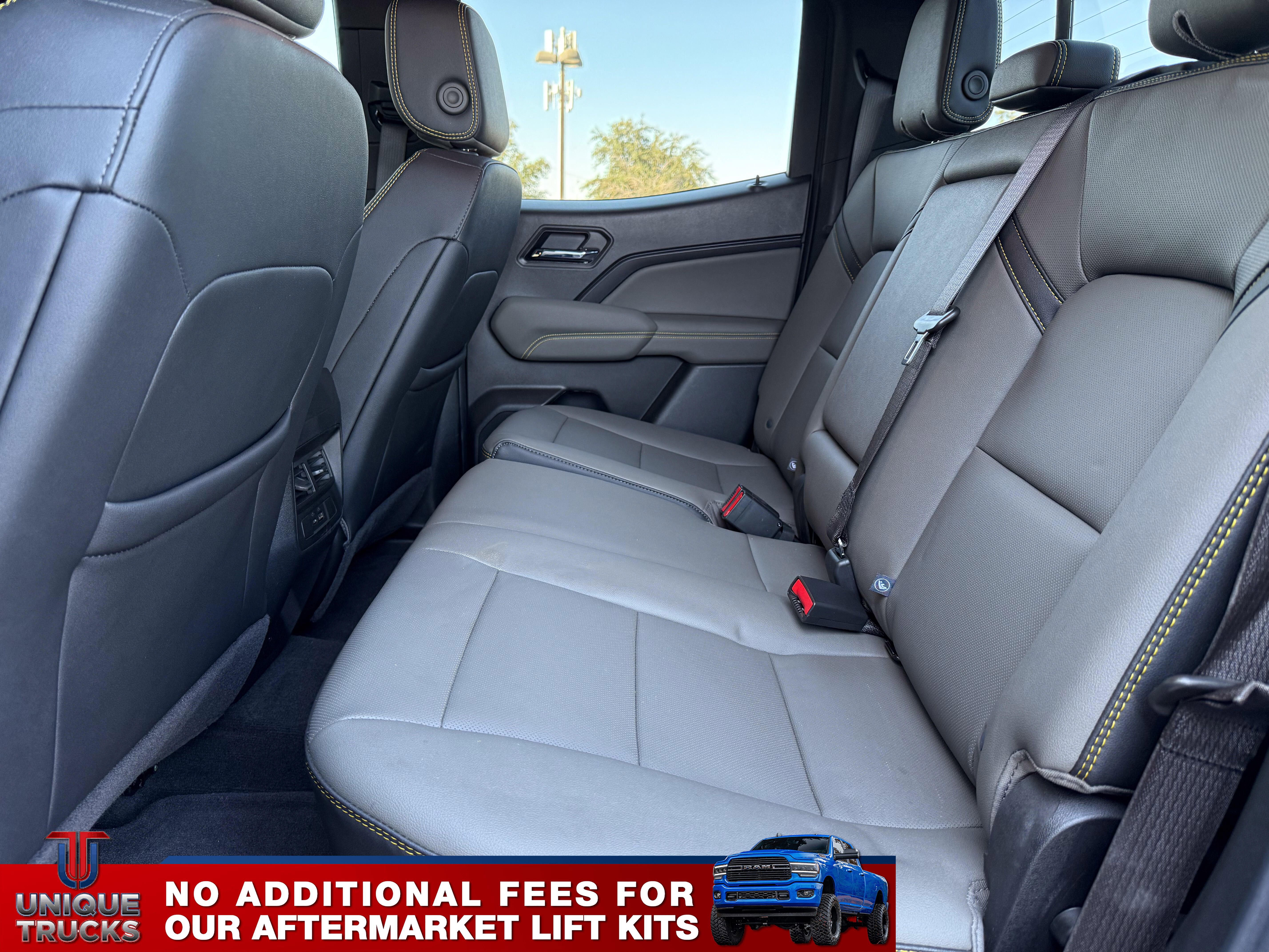 Used 2025 Chevrolet Colorado ZR2 w/ Technology Package image 22