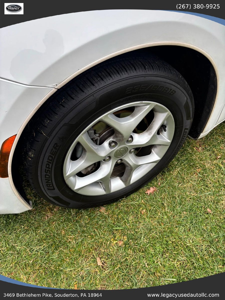 Used 2018 Chrysler Pacifica Touring Plus w/ Tire & Wheel Group image 16