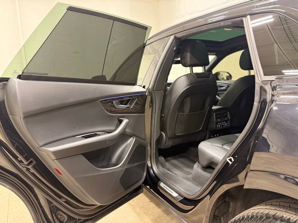 Used 2021 Audi Q8 Prestige image 36