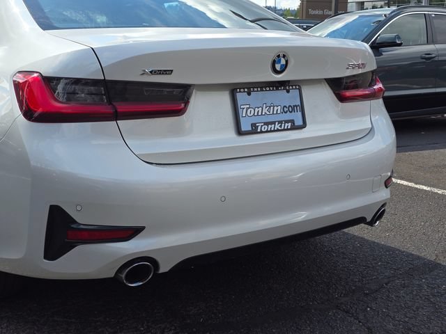 Used 2021 BMW 330i xDrive Sedan w/ Premium Package AWD/4WD image 13