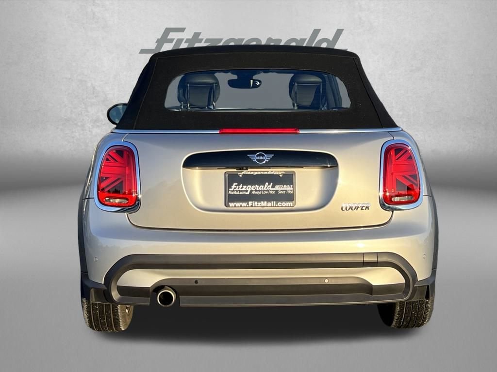 Used 2023 MINI Cooper Classic w/ Signature Upholstery Package image 6