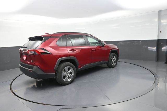 Used 2025 Toyota RAV4 XLE AWD/4WD image 6