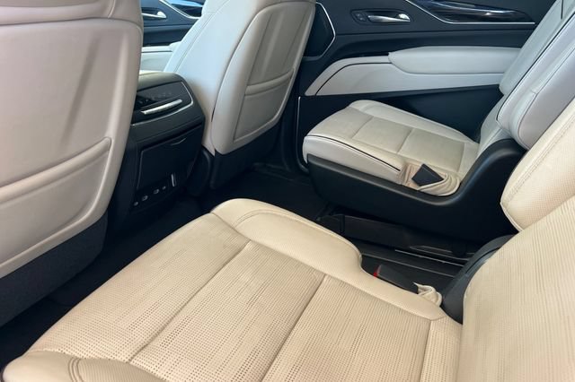 Used 2021 Cadillac Escalade ESV Sport w/ Driver Assist Tech Package AWD/4WD image 14