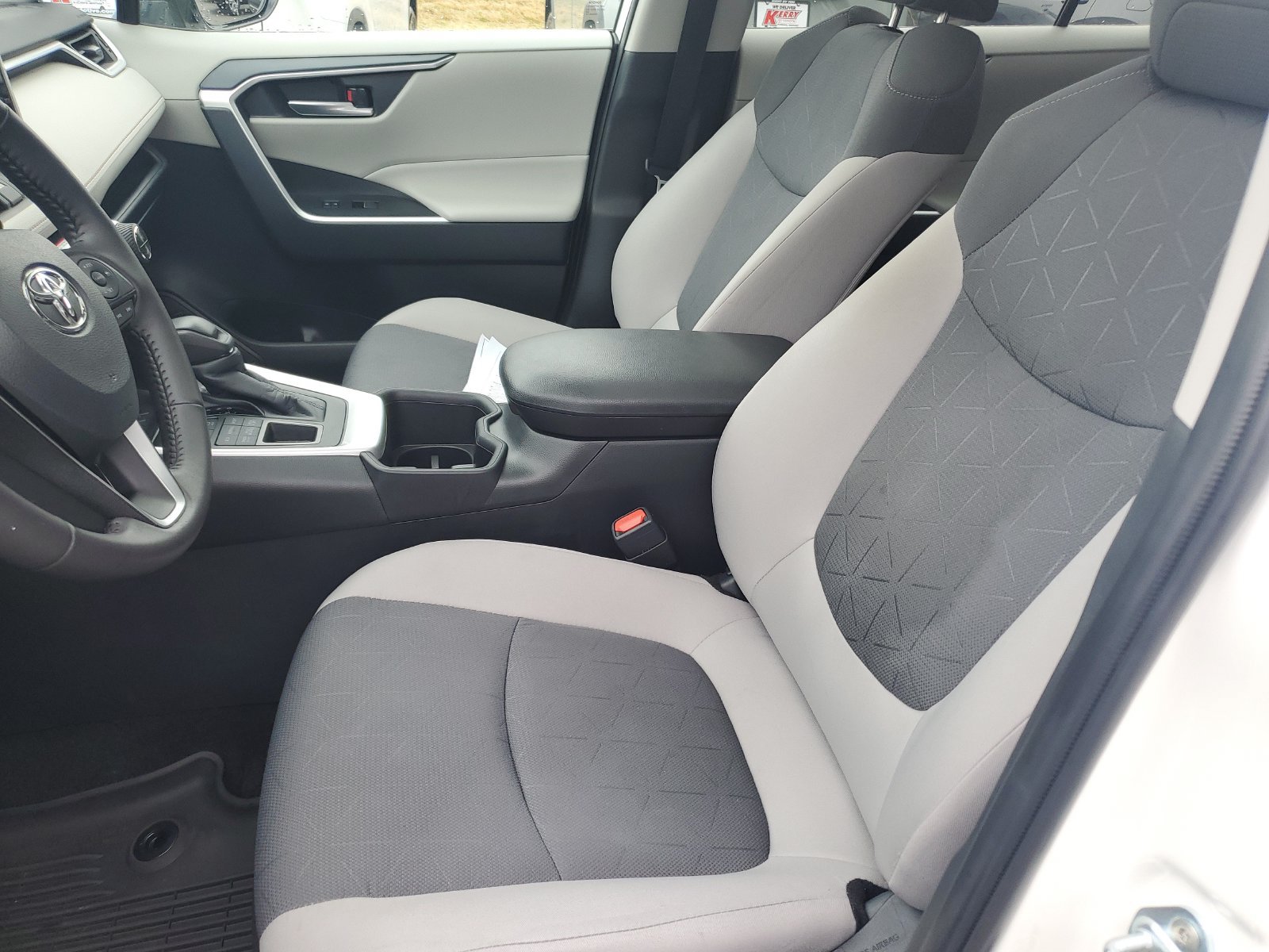 Used 2024 Toyota RAV4 XLE w/ Convenience Package AWD/4WD image 17