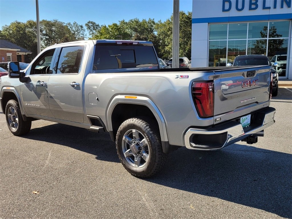 New 2025 GMC Sierra 2500 SLT image 6