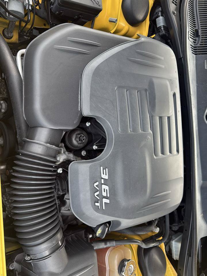 Used 2018 Dodge Challenger SXT RWD image 24