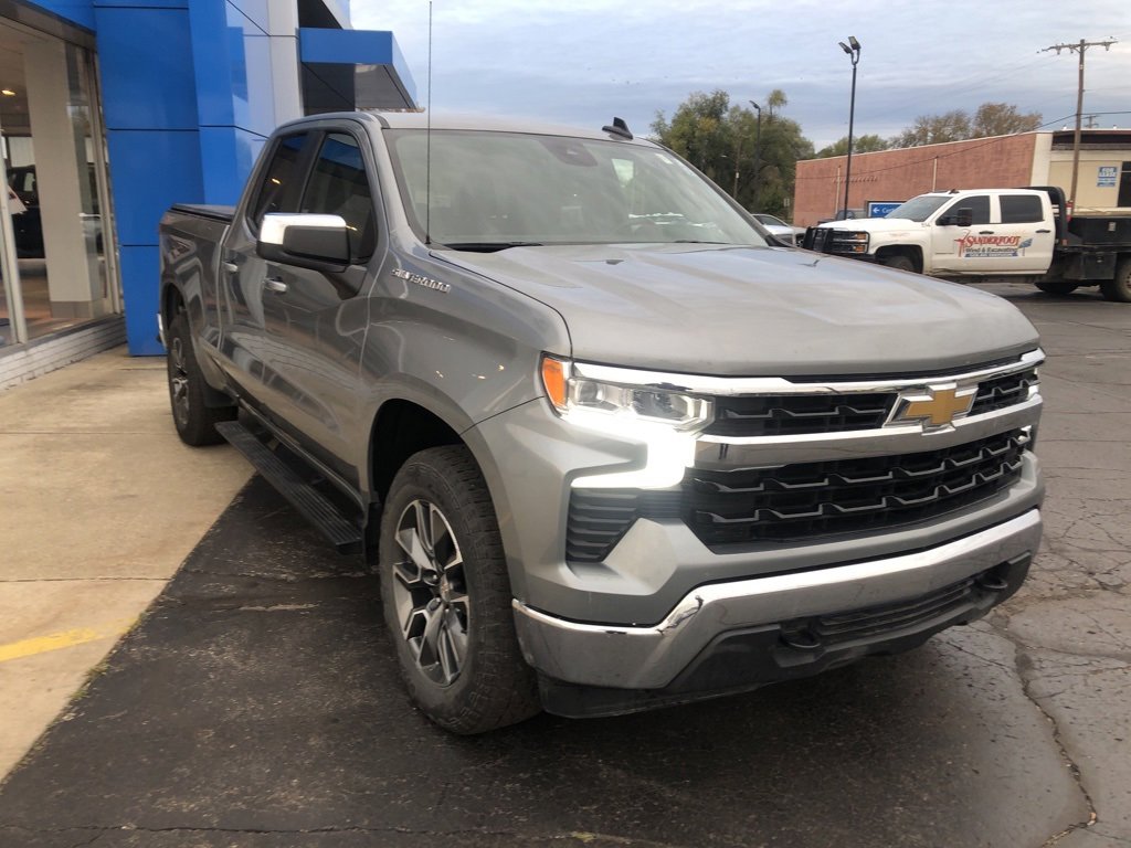 Used 2023 Chevrolet Silverado 1500 LT image 4