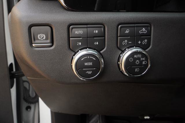 Used 2025 GMC Sierra 1500 SLT w/ SLT Premium Plus Package image 15