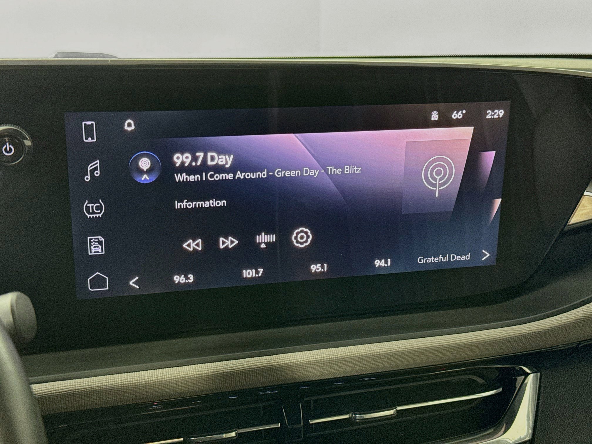 Used 2024 Buick Envista Avenir FWD image 14
