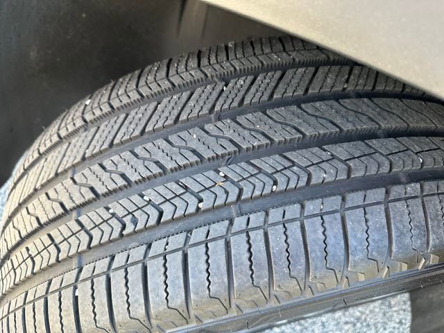 Used 2021 Volkswagen Atlas SEL R-Line AWD/4WD image 42
