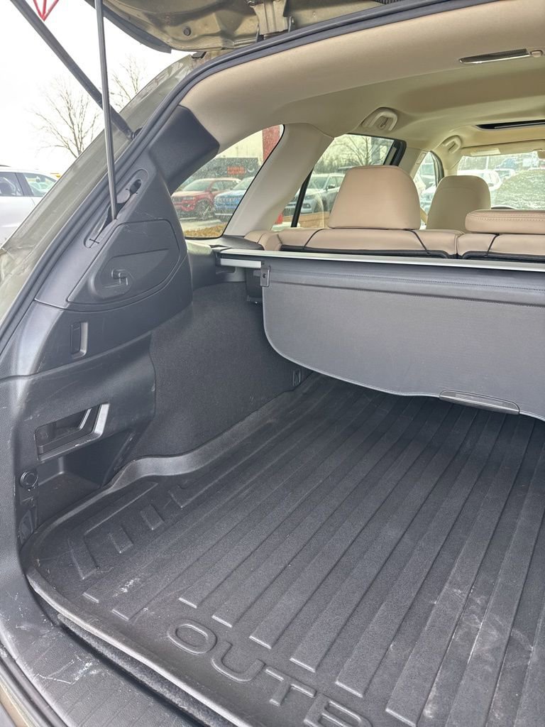 Used 2019 Subaru Outback 2.5i Limited w/ Popular Package #2 image 26